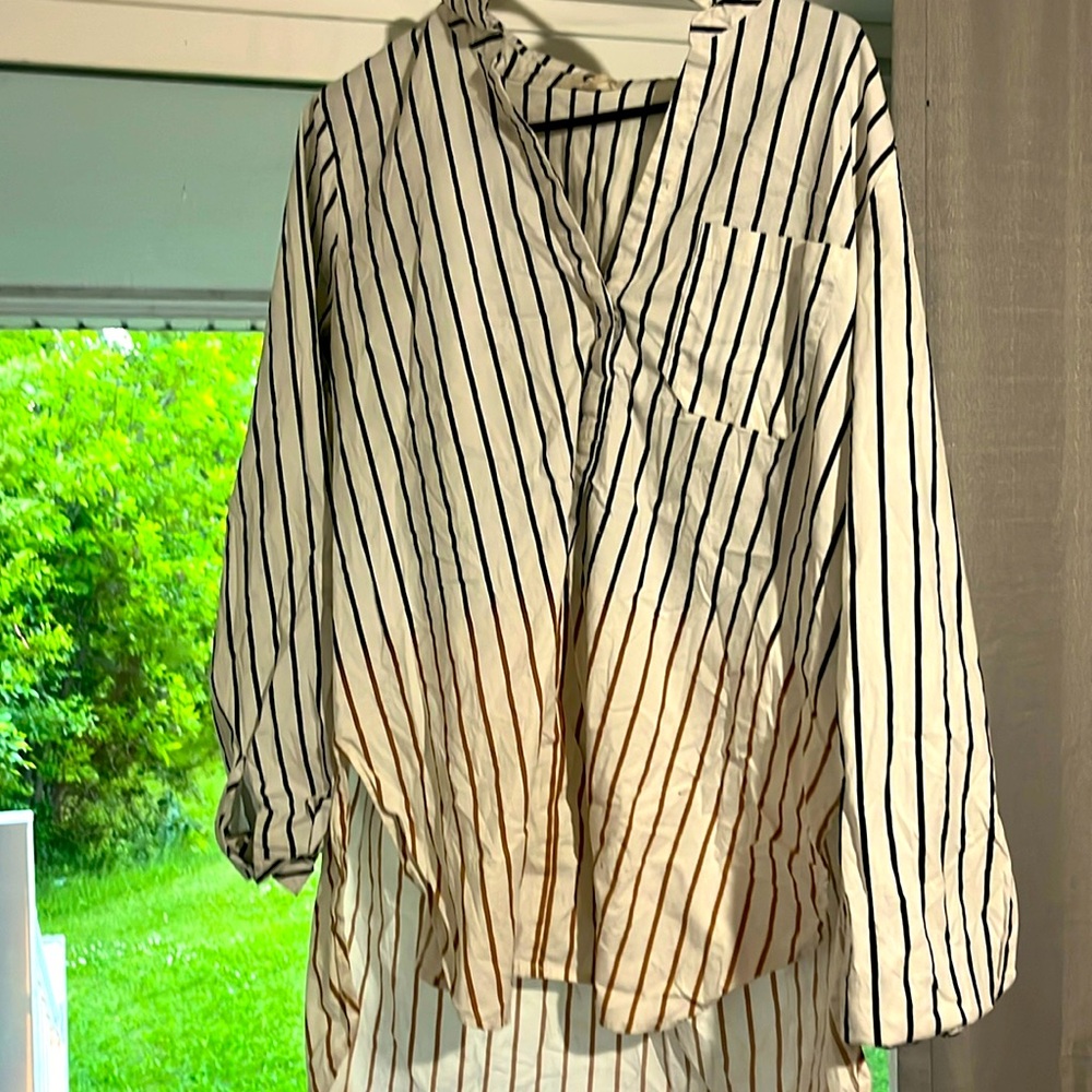 Women’s dress shirt